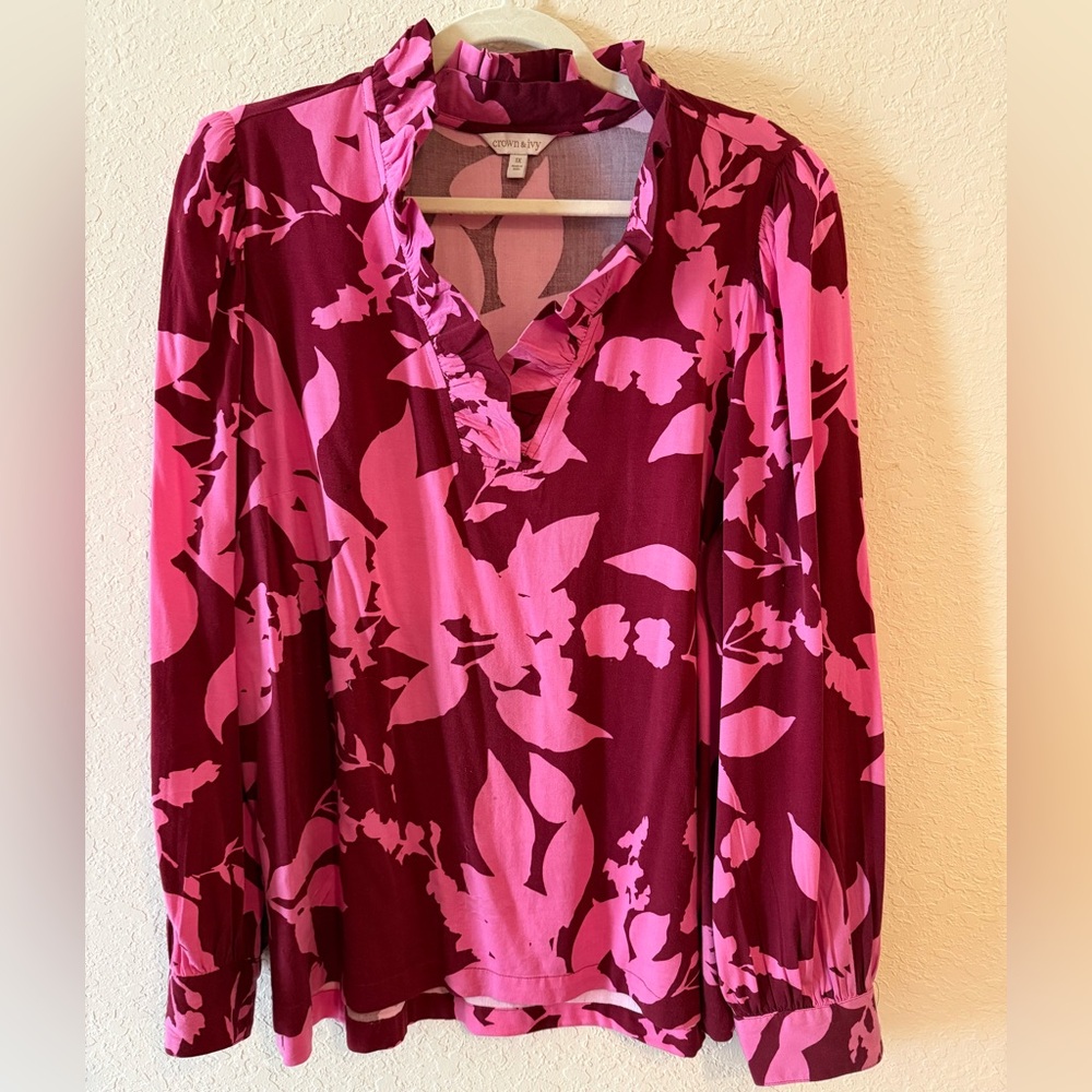 crown & ivy Magenta and Pink Floral Ruffle V-Neck Blouse